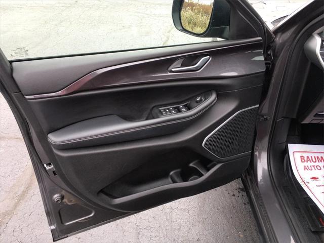 2021 Jeep Grand Cherokee L Laredo 4x4 2021 Jeep Grand Cherokee L Laredo 4x4