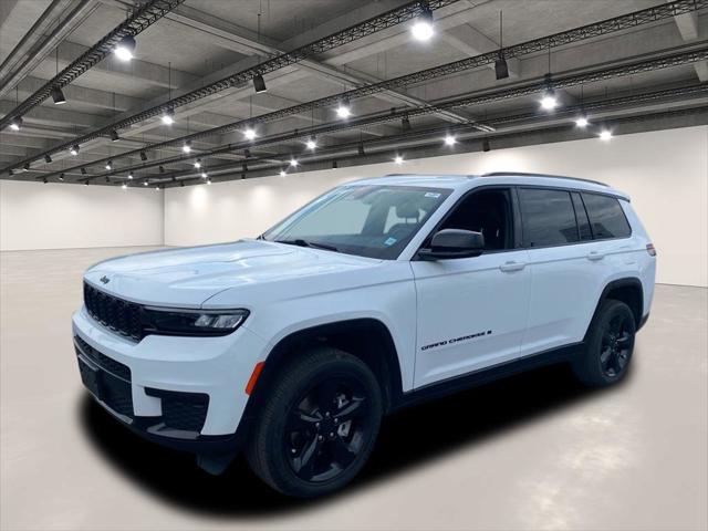 2023 Jeep Grand Cherokee L Altitude 4x4