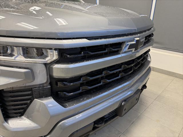 2023 Chevrolet Silverado 1500 4WD Crew Cab Standard Bed RST