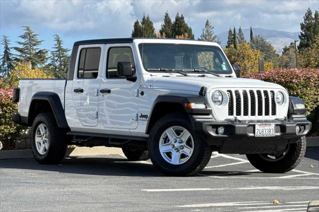 2020 Jeep Gladiator Sport S 4X4 2020 Jeep Gladiator Sport S 4X4