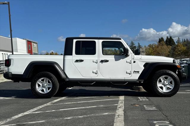 2020 Jeep Gladiator Sport S 4X4 2020 Jeep Gladiator Sport S 4X4