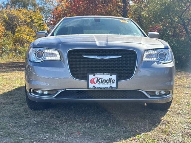 2016 Chrysler 300 Limited 2016 Chrysler 300 Limited