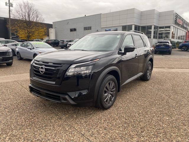 2024 Nissan Pathfinder SV 4WD