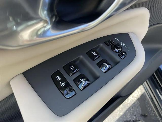 2026 Volvo XC90 Plug-In Hybrid Plus, T8 AWD, Electric/Gasoline, Bright, 7 Seats