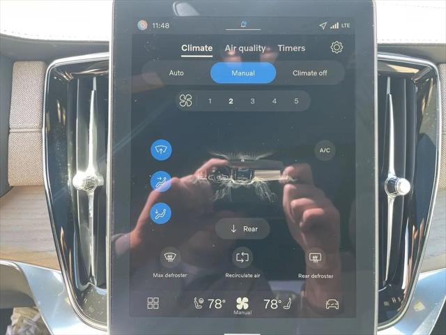 2026 Volvo XC90 Plug-In Hybrid Plus, T8 AWD, Electric/Gasoline, Bright, 7 Seats