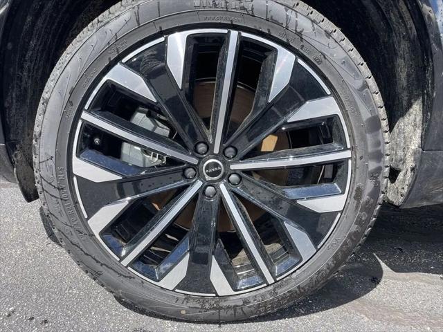 2026 Volvo XC90 Plug-In Hybrid Plus, T8 AWD, Electric/Gasoline, Bright, 7 Seats