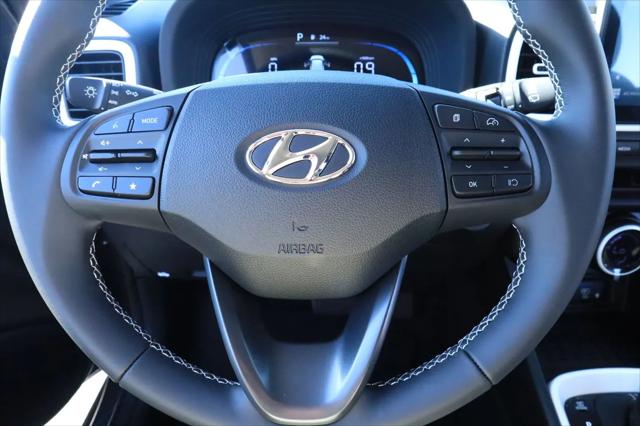 2026 Hyundai Venue SEL w/Two-Tone Roof