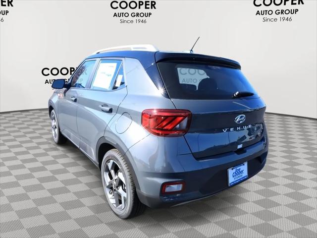 2026 Hyundai Venue SEL w/Two-Tone Roof