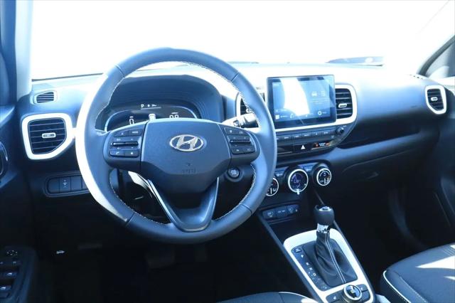 2026 Hyundai Venue SEL w/Two-Tone Roof