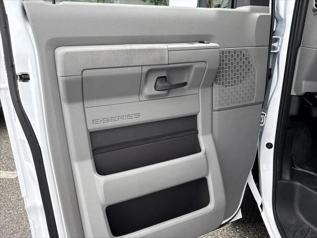 2026 Ford E-350 Cutaway E-Series Cutaway