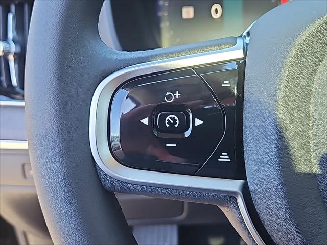2026 Volvo XC90 Ultra, B6 AWD Gas (mild hybrid), Gasoline, Bright, 7 Seats