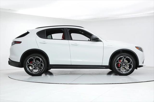 2025 Alfa Romeo Stelvio Sprint AWD