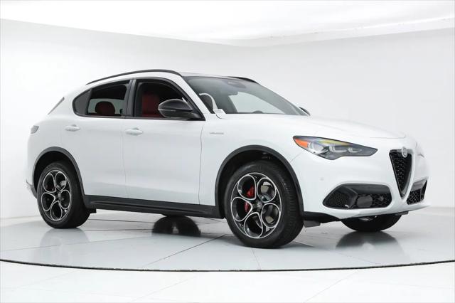 2025 Alfa Romeo Stelvio Sprint AWD