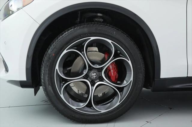 2025 Alfa Romeo Stelvio Sprint AWD
