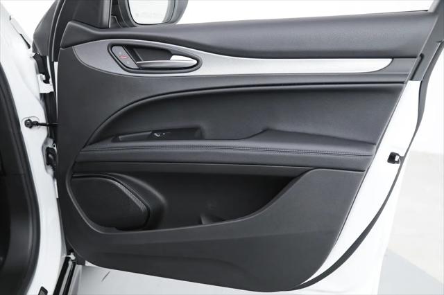 2025 Alfa Romeo Stelvio Sprint AWD