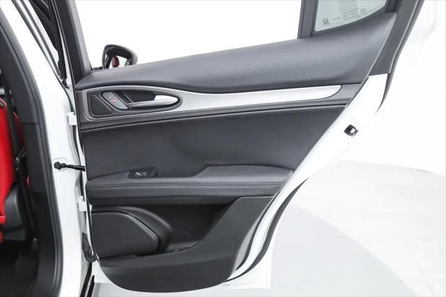 2025 Alfa Romeo Stelvio Sprint AWD