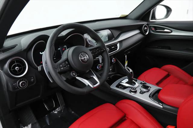 2025 Alfa Romeo Stelvio Sprint AWD