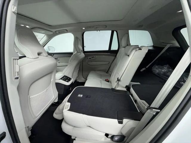 2026 Volvo XC90 Ultra, B6 AWD Gas (mild hybrid), Gasoline, Bright, 7 Seats