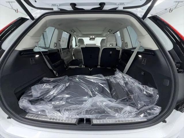 2026 Volvo XC90 Ultra, B6 AWD Gas (mild hybrid), Gasoline, Bright, 7 Seats