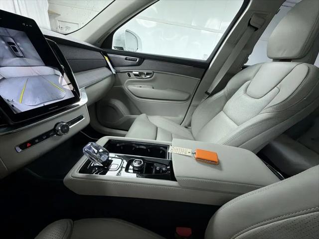 2026 Volvo XC90 Ultra, B6 AWD Gas (mild hybrid), Gasoline, Bright, 7 Seats