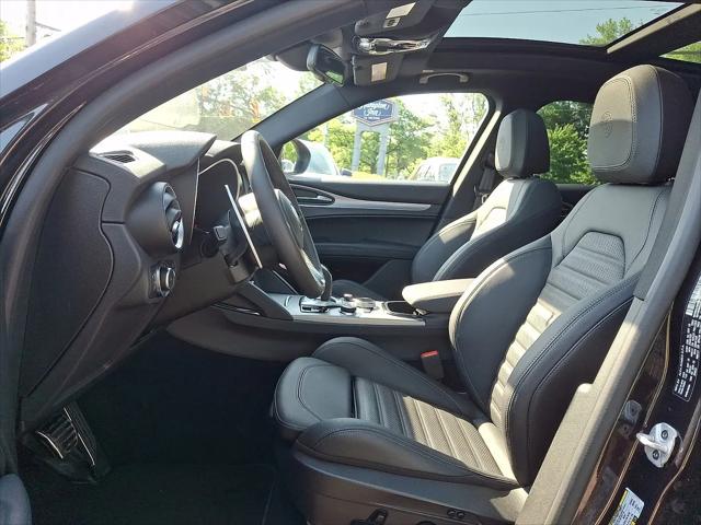 2025 Alfa Romeo Stelvio Sprint AWD
