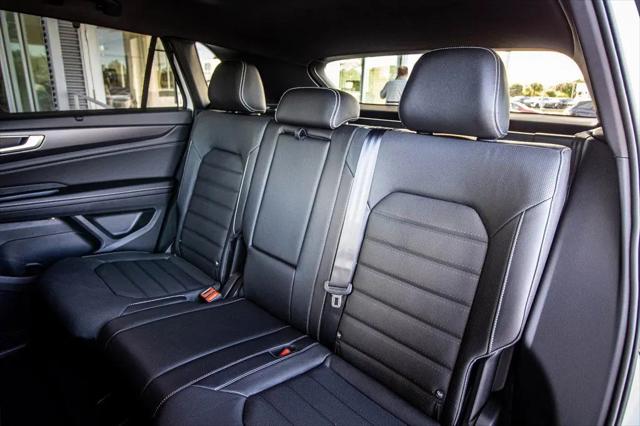 2026 Volkswagen Atlas Cross Sport SEL
