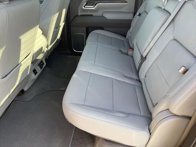 2026 GMC Sierra 2500HD Crew Cab, Standard Bed, SLT, 4WD
