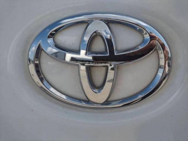2013 Toyota Sienna LE V6 8 Passenger