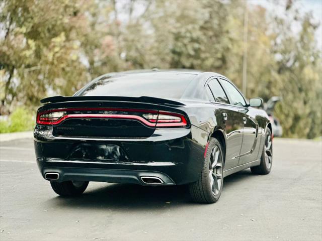 2022 Dodge Charger SXT RWD