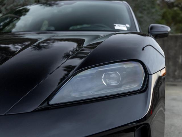 2025 Porsche Taycan 4S