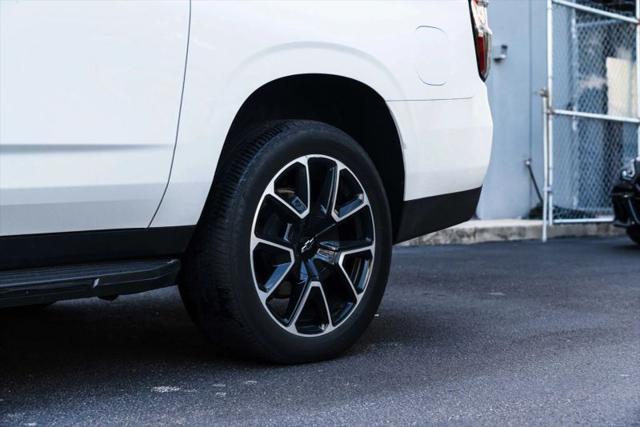 2024 Chevrolet Suburban 2WD RST
