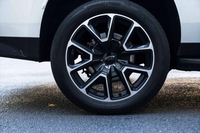2024 Chevrolet Suburban 2WD RST