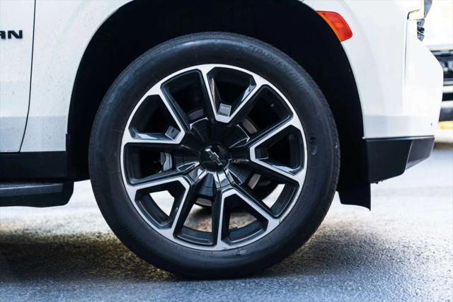 2024 Chevrolet Suburban 2WD RST