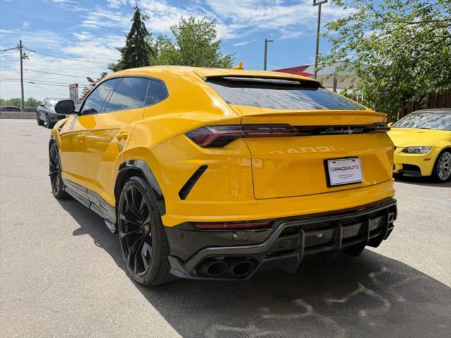 2020 Lamborghini Urus Base