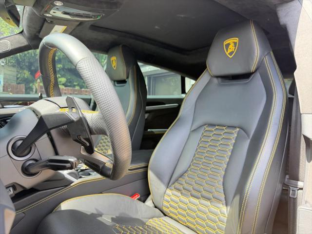 2020 Lamborghini Urus Base