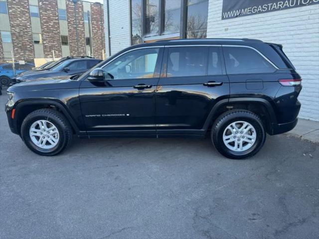 2024 Jeep Grand Cherokee Laredo 4x4
