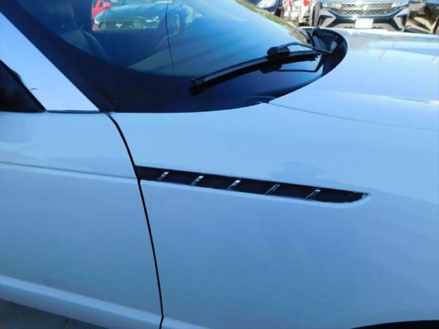 2002 Ford Thunderbird Base