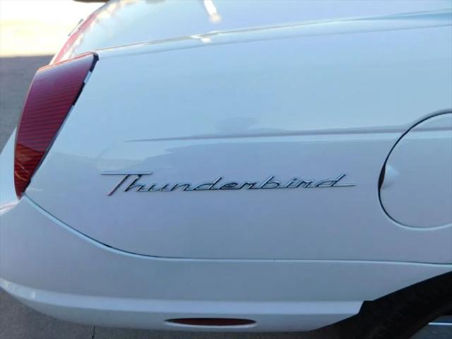 2002 Ford Thunderbird Base