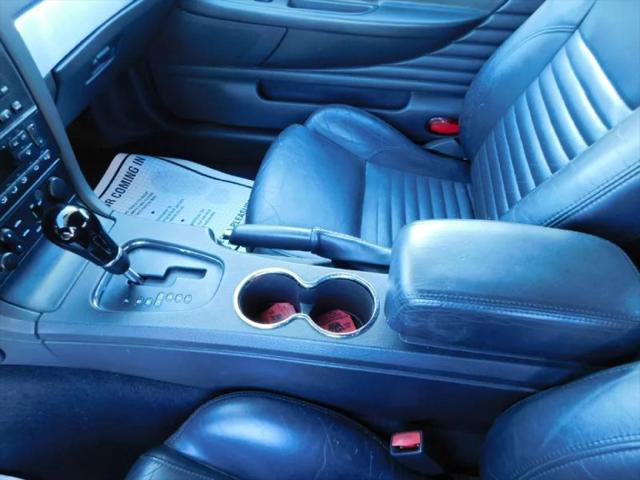 2002 Ford Thunderbird Base