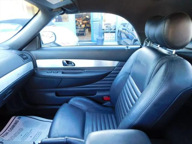 2002 Ford Thunderbird Base