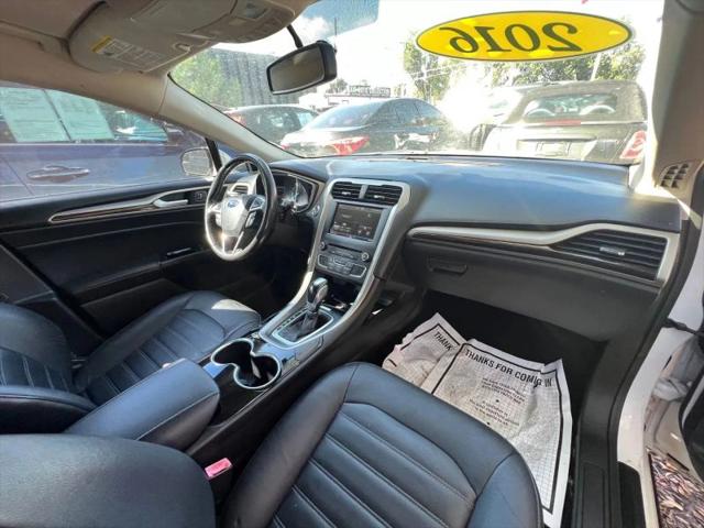 2016 Ford Fusion SE