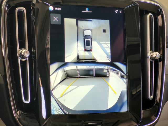 2026 Volvo XC40 B4 Plus