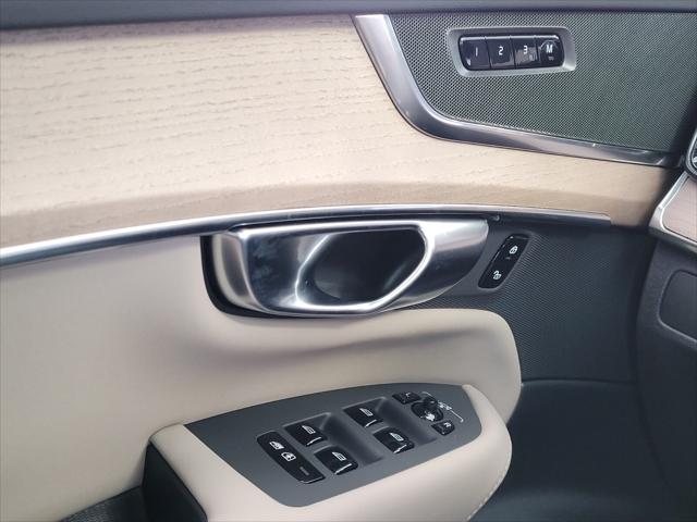 2026 Volvo XC90 B6 Core