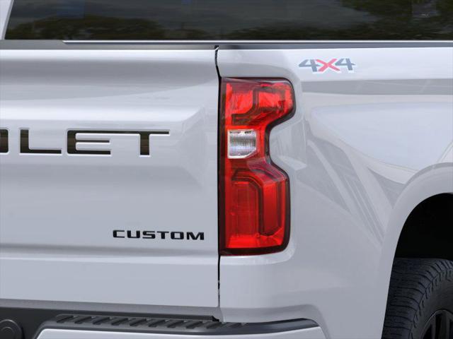 2026 Chevrolet Silverado 1500 4WD Crew Cab Short Bed Custom