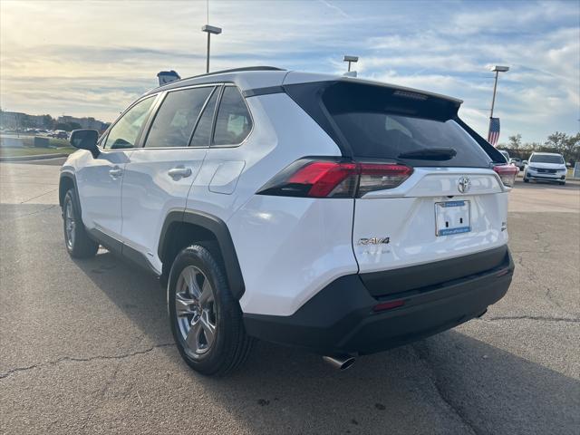 2025 Toyota RAV4 Hybrid XLE