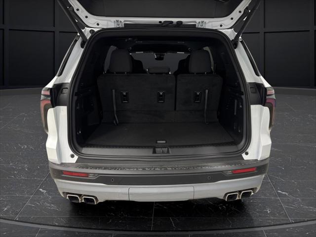 2026 Chevrolet Traverse AWD LT