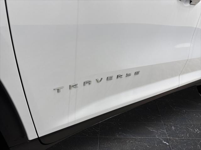 2026 Chevrolet Traverse AWD LT