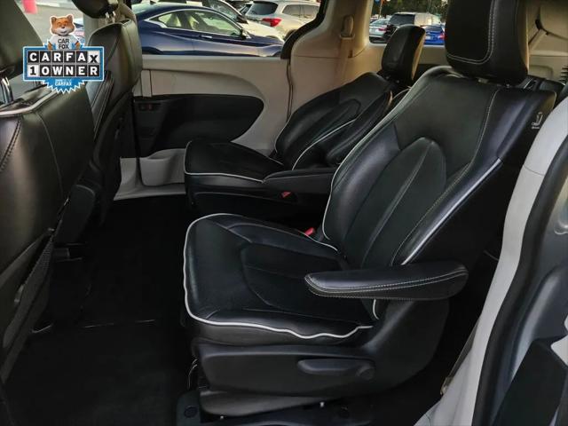 2023 Chrysler Pacifica Hybrid Limited