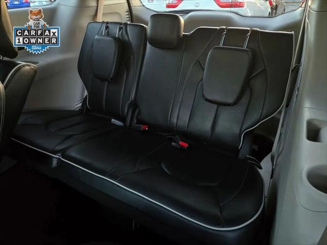 2023 Chrysler Pacifica Hybrid Limited