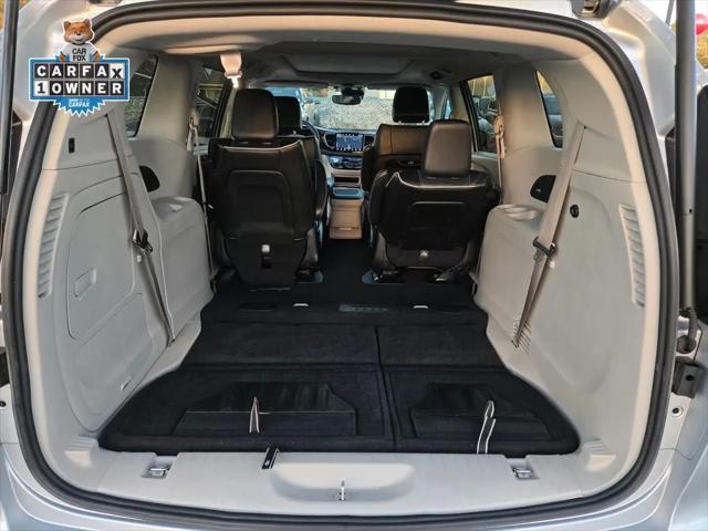 2023 Chrysler Pacifica Hybrid Limited